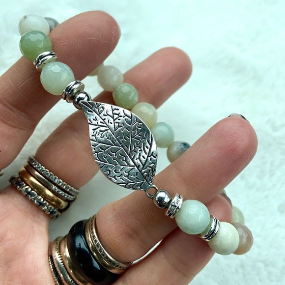 Leaf amazonite bracelet . Faceted amazonite gemstones beads silver leaf charm - Picture 9 of 10